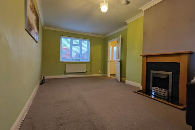 7, Lodge Green Road, Corby photo 2