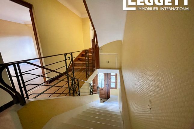 Villa for sale in Agen, Lot-Et-Garonne, Nouvelle-Aquitaine