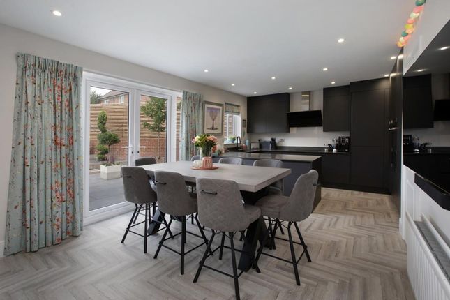 57 Curlew Way, Dawlish photo 3