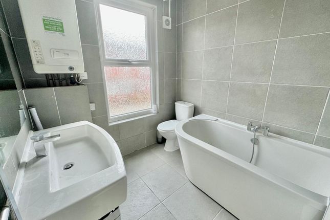 65 Seaforth Road,, Seaforth Road, Leeds photo 4