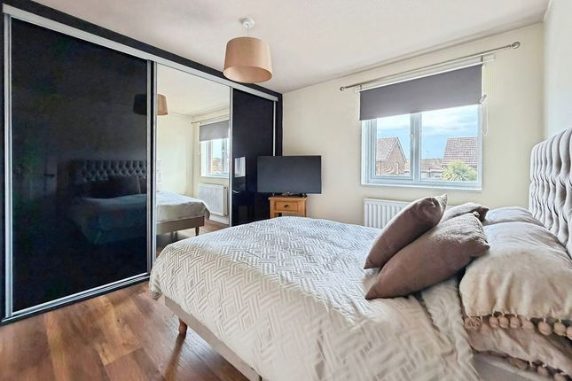 8, Marden Court, Whitley Bay photo 4
