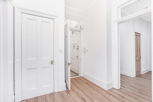 Flat 3/2, 23 Craigpark Drive, Dennistoun photo 4