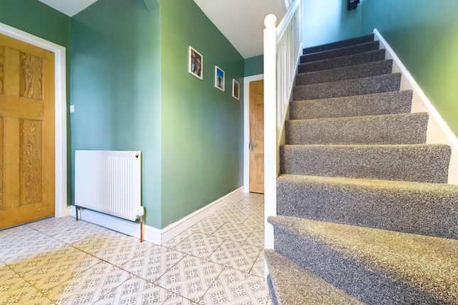39 Joyce Avenue, Nottingham photo 2