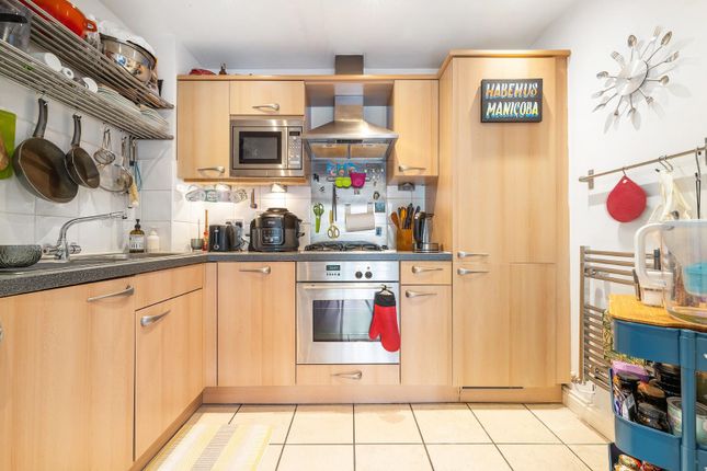 Flat 6, Blackburn Court, 1, Bascombe Street, London photo 4