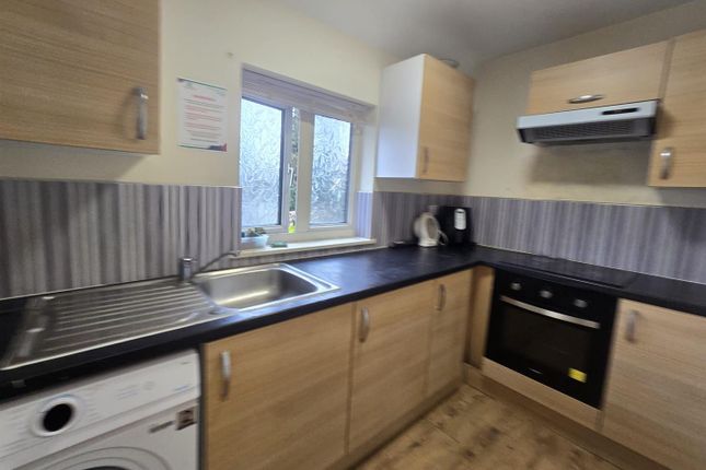 85, Windham Avenue, Croydon photo 5