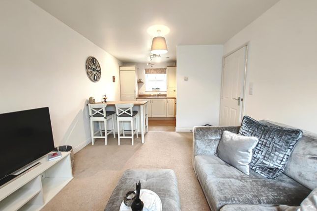 1, Bullfinch Rise, Bracknell photo 4
