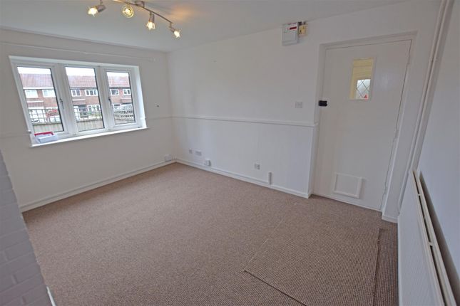 66, Oakridge, Cardiff photo 3