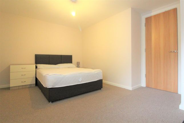 9 Milton House, Queen Street, Leeds photo 4