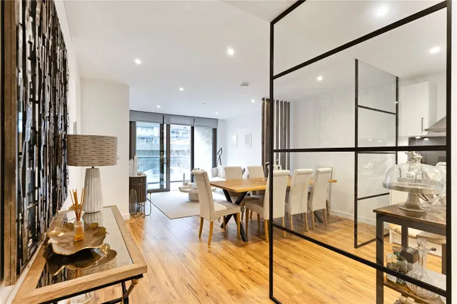 Savills - Battersea Park