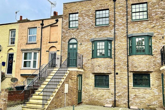 Town house for sale in Dane Road, Margate