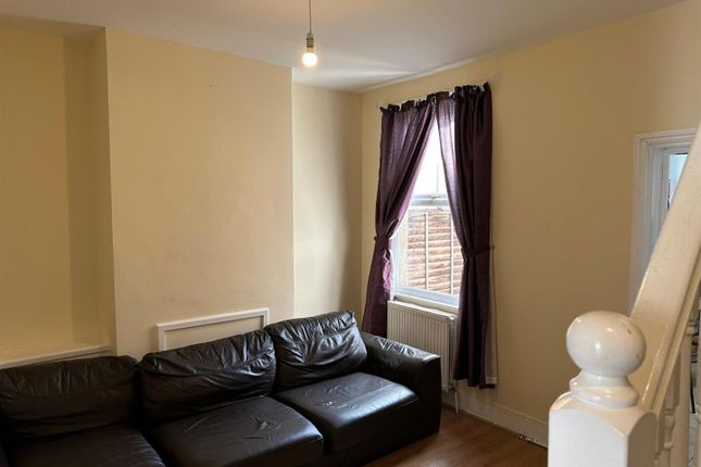 83, Lopen Road, London photo 5
