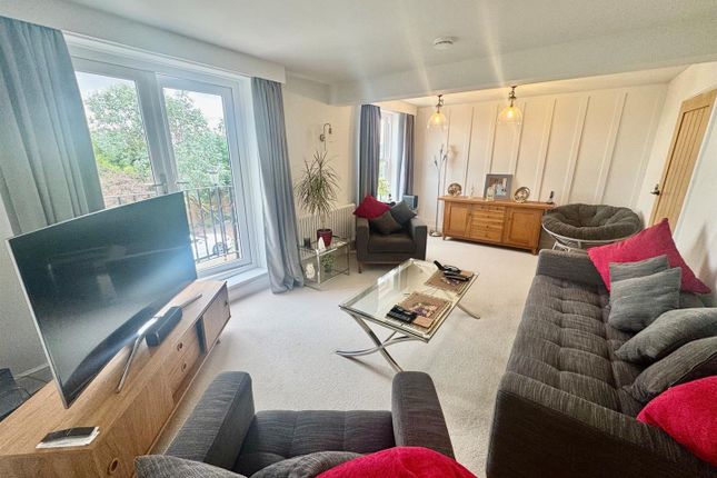 6, Graham Close, Scarborough photo 2