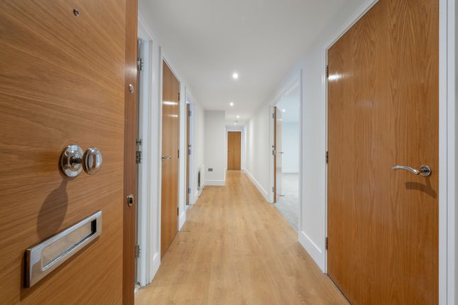 Thumbnail Flat for sale in Harrowby Street, London