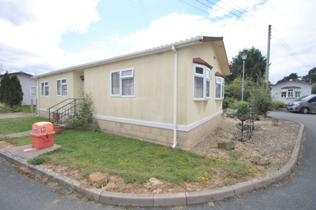 12, Sycamore Crescent, Woodmancote photo 2
