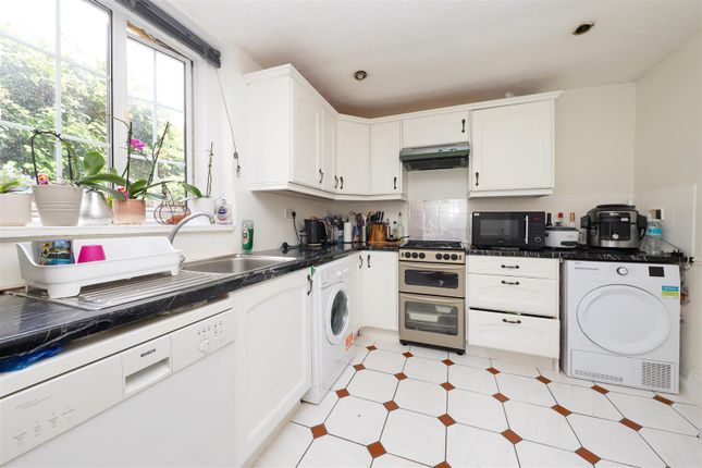 76, Harefield Road, Uxbridge photo 4