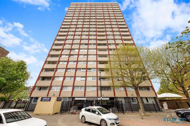 Thumbnail Flat for sale in Mansford Street, London