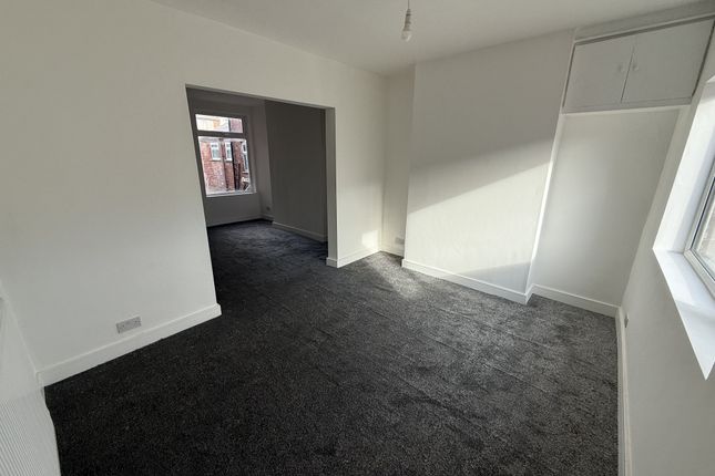 Leicester Road, Dinnington Sheffield photo 3