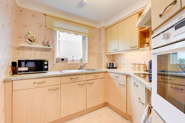 Fairways Court,Flat 24, Upgang Lane, Whitby photo 3