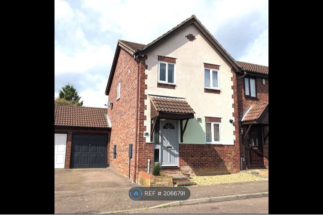 Thumbnail Semi-detached house to rent in Eagle Way, Huntingdon