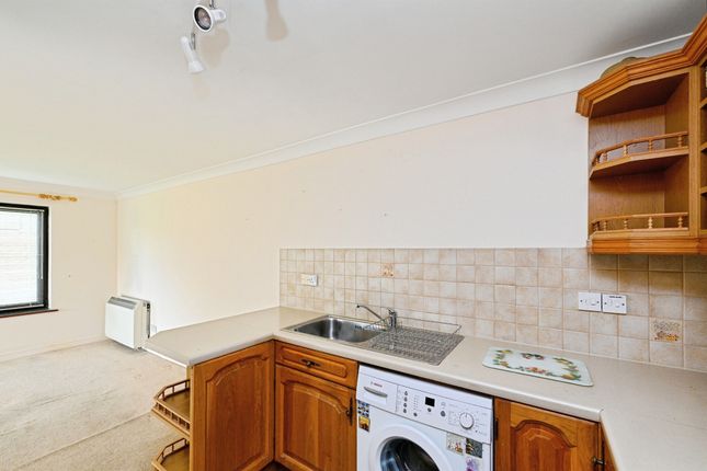 Flat 36, Redgate Heights, Kings Lynn Road, Hunstanton photo 4
