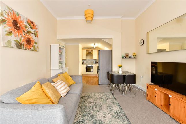 Thumbnail Flat for sale in Lockwood Place, London