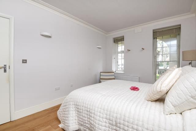 Flat 21 West Heath Court,, North End Road, London photo 4