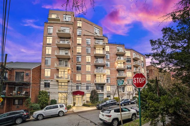 Town house for sale in 3625 Oxford Avenue #4A, Bronx, New York, United States Of America