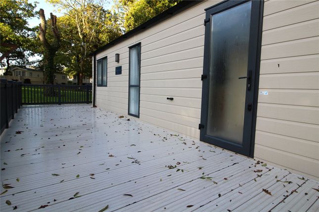 Mobile/park home for sale in Woodland View, Hoburne Bashley, Hampshire