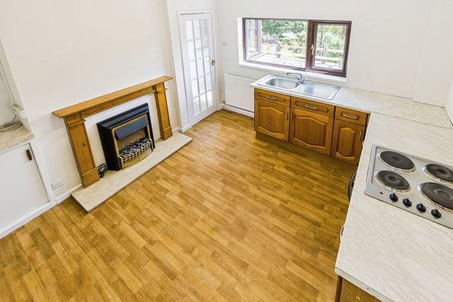 23, Carden Road, Wrexham photo 4