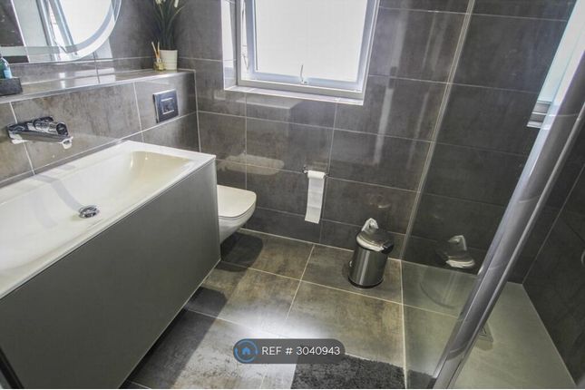 Hillside Avenue, Woodford Green photo 5