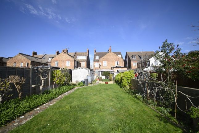 42, Long Lane, London photo 3
