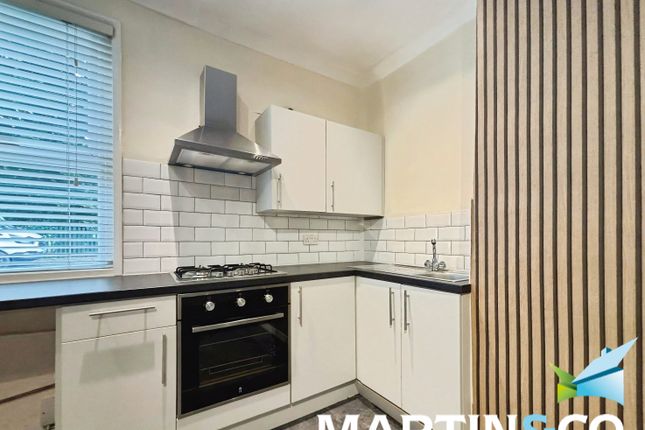 72, Ledger Lane, Wakefield photo 5