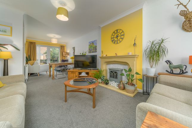 26 Field House Close, Morpeth photo 2
