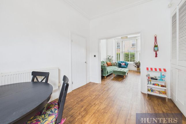 17, Oak Road, Scarborough photo 3