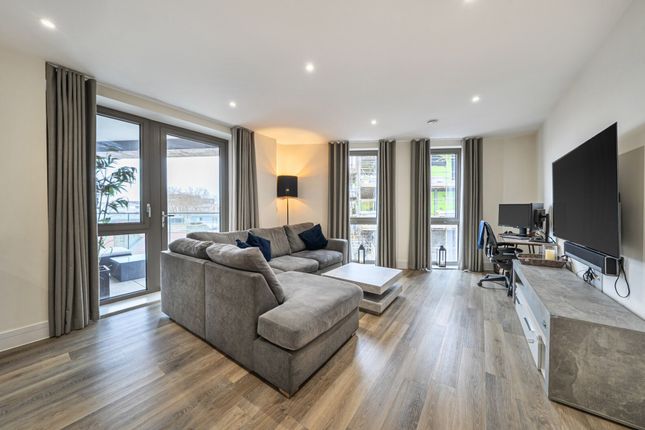 2-bed flat on 44 Corio House, London, £695,000