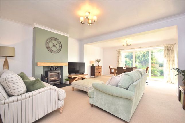 6, Lingfield Avenue, Lancashire photo 4