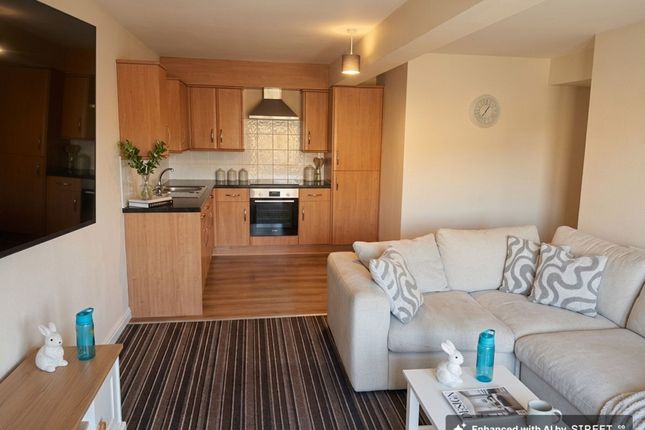 Flat 14, 2 Back Lane, Heckmondwike photo 3