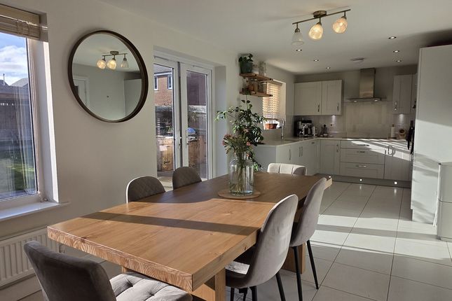 3, Tiger Moth Drive, Southam photo 2