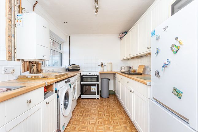 5 Leicester Court,, Leicester Avenue, Margate photo 3
