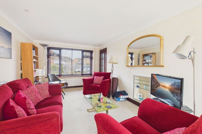 7, Campion Road, Horsham photo 2
