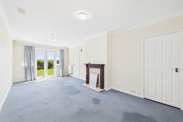 61, Grange Crescent, Lincoln photo 4