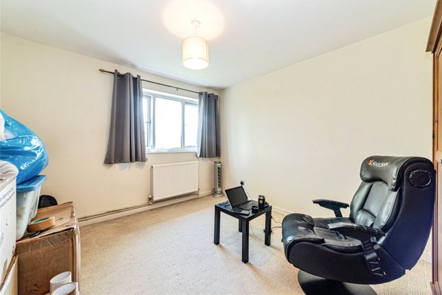 20, Driftway Close, Reading photo 4