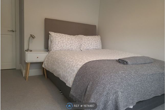 Maisonette to rent in Shirland Road, London