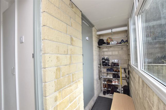 7, Windrush Close, Bath photo 3