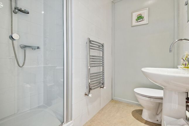End terrace house for sale in Bolton Road, Grove Park