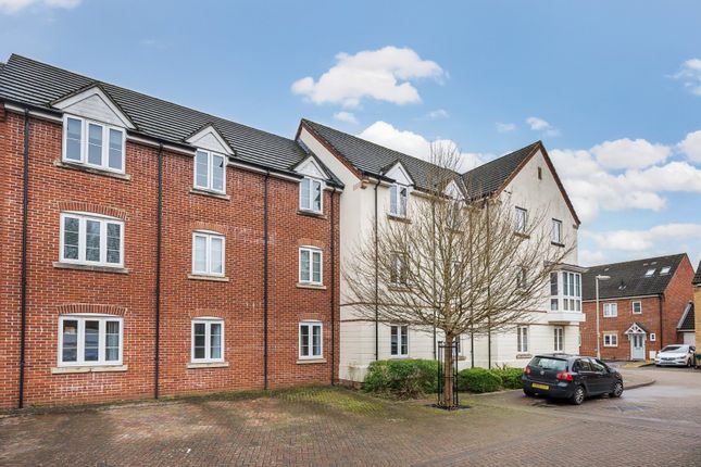 Thumbnail Flat for sale in Crestwood View, Boyatt Wood, Hampshire