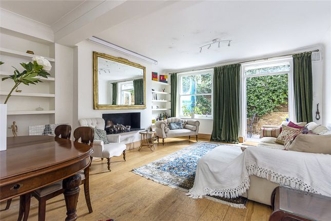 Flat for sale in St. Charles Square, North Kensington, London