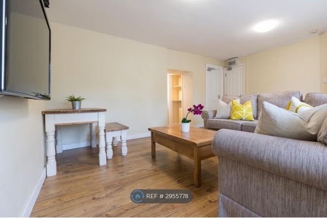 The Willows, City Bank Road, Cirencester photo 2