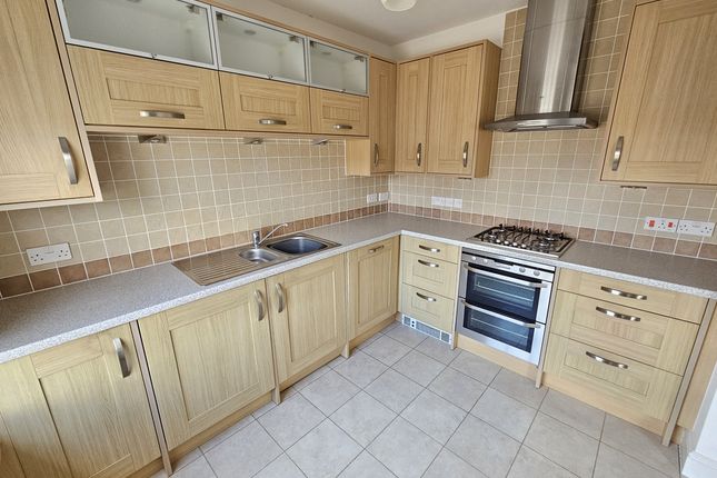 5 Lydgate Mews, Poundbury, Dorchester photo 4