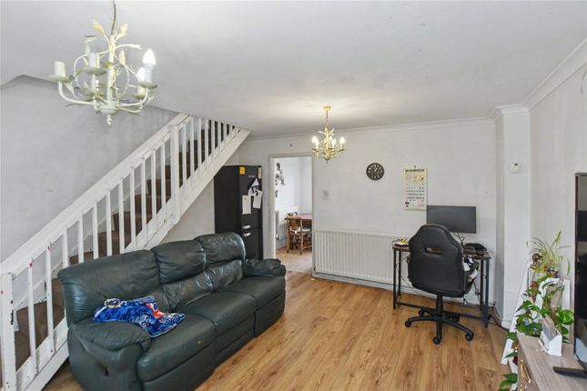12, Pinney Close, Somerset photo 3